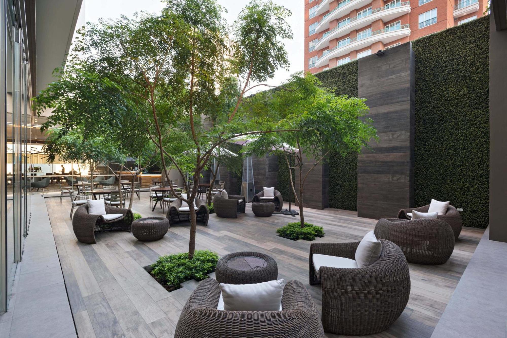 Courtyard By Marriott Guatemala-Stad Buitenkant foto